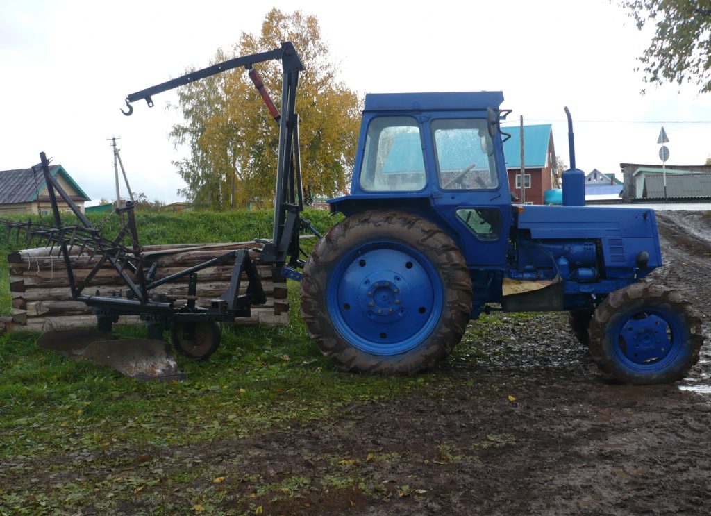 Права на трактор в Шимановске